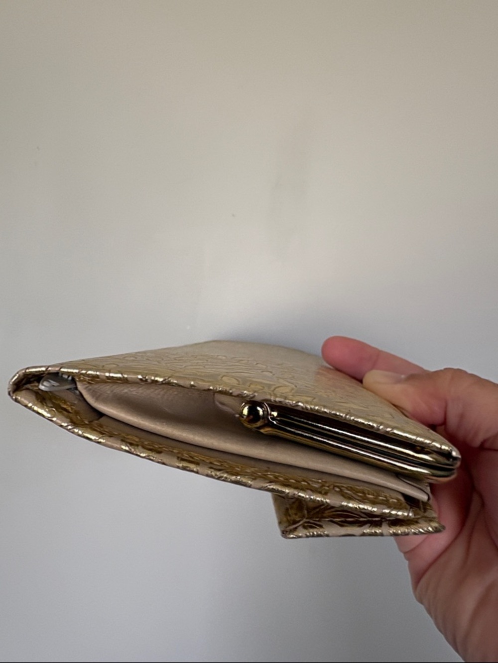 Vintage Elegant Gold Leaf-Embossed Women’s Clutch Wallet Rolf’s cowhide leather - Picture 10 of 12